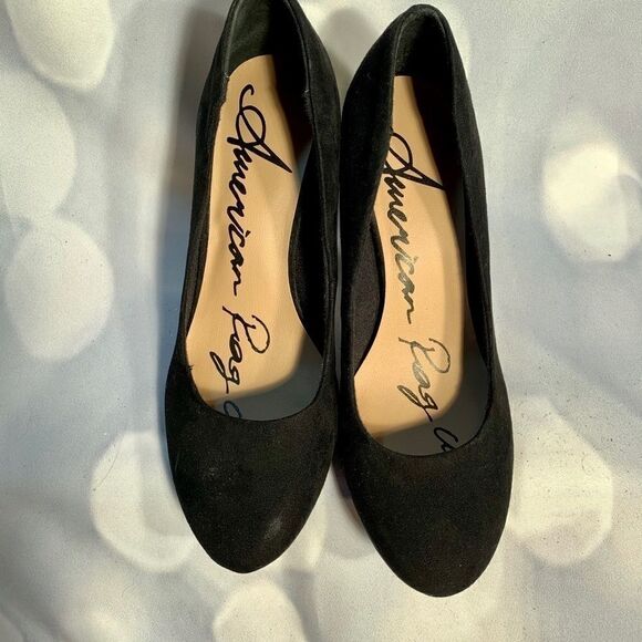 BLACK SUEDE PUMPS by AMERICAN RAG LIE Size 7 - Picture 2 of 5